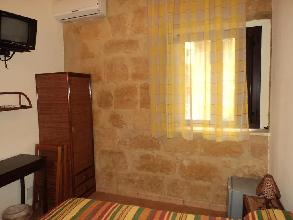 ***  Domus Antiqua Bed & Breakfast Agrigento Italy
