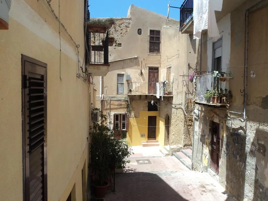 Domus Antiqua Bed & Breakfast Agrigento 3*,  Italy