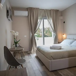 Sorahnia - Design House Bed & Breakfast