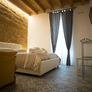 Kolymbetra Bed & Breakfast