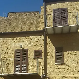 A Due Passi Dal Centro Bed & Breakfast